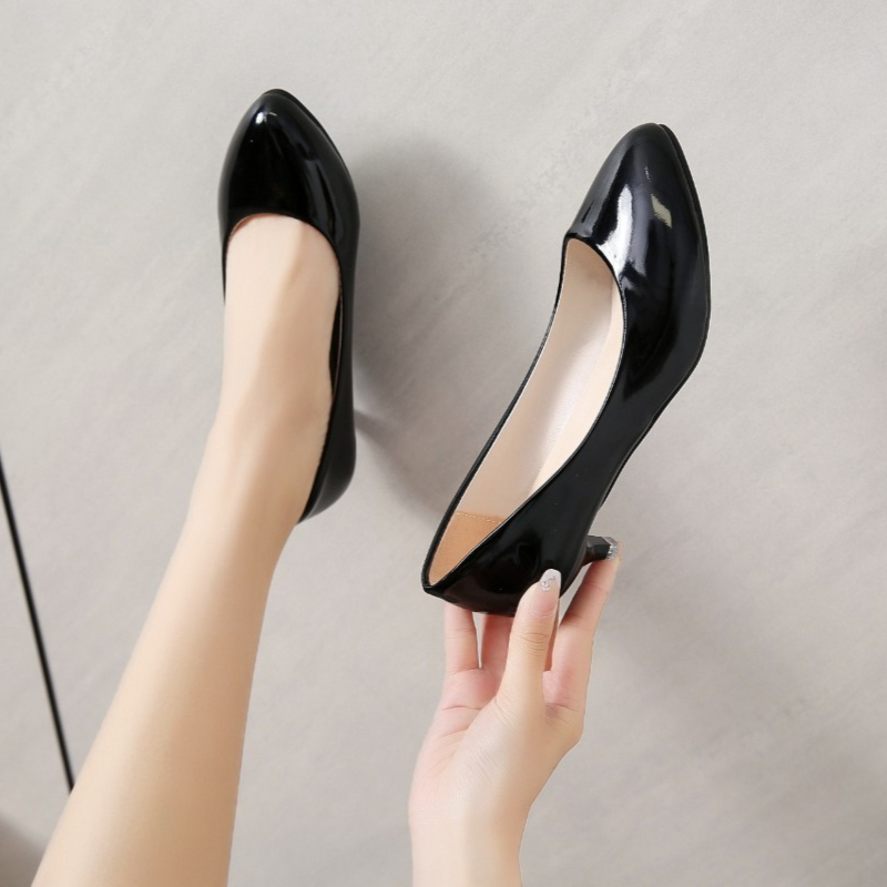 Large size 35-42 soft women's  - огляд і ціна Women'S Shoes Large