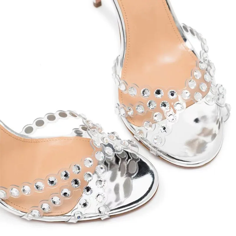 Socialite Plus Size Silver Hee - огляд і ціна Jelly Sandal Women